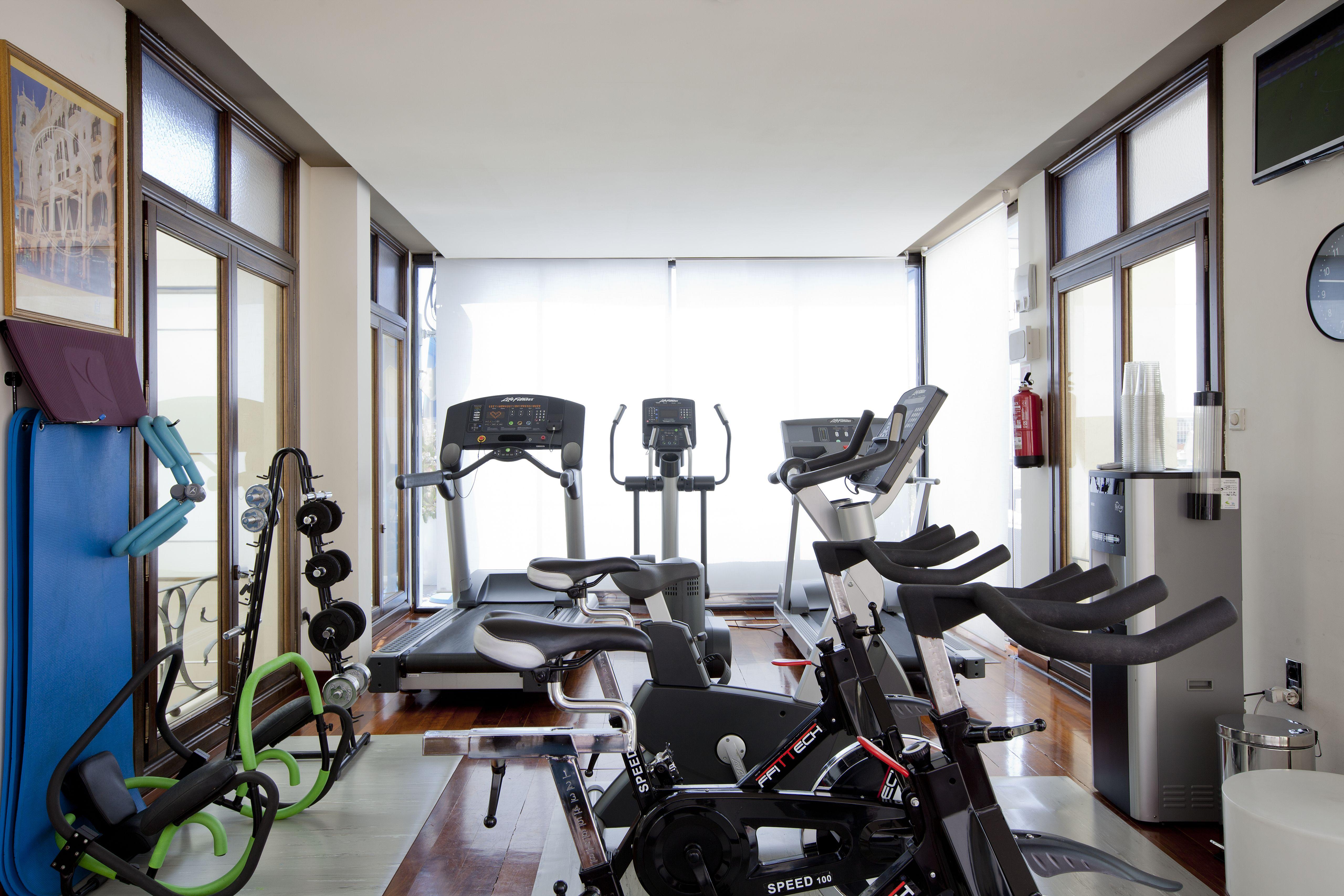 Hotel Casa Fuster G.L Monumento Barcellona Esterno foto The gym at the hotel