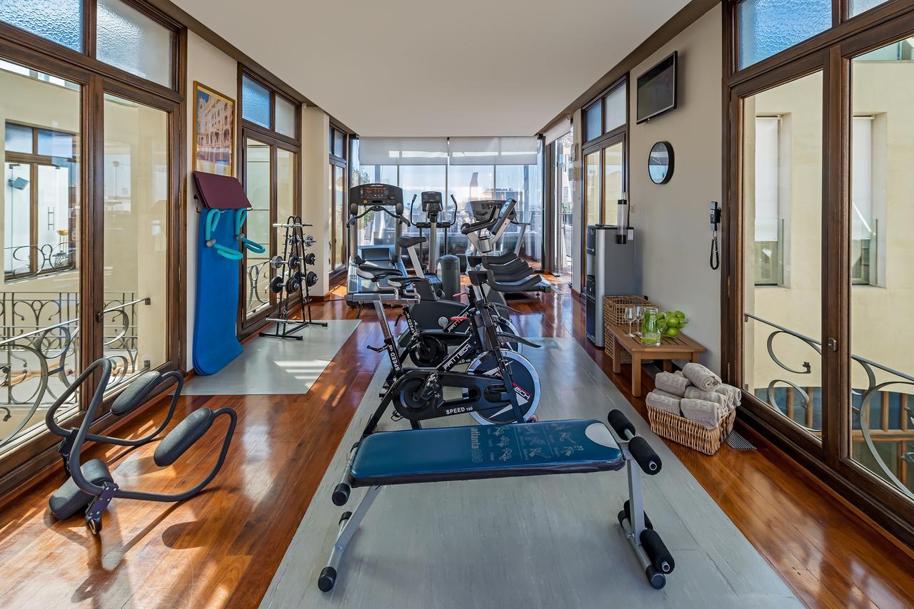 Hotel Casa Fuster G.L Monumento Barcellona Esterno foto The gym at the hotel